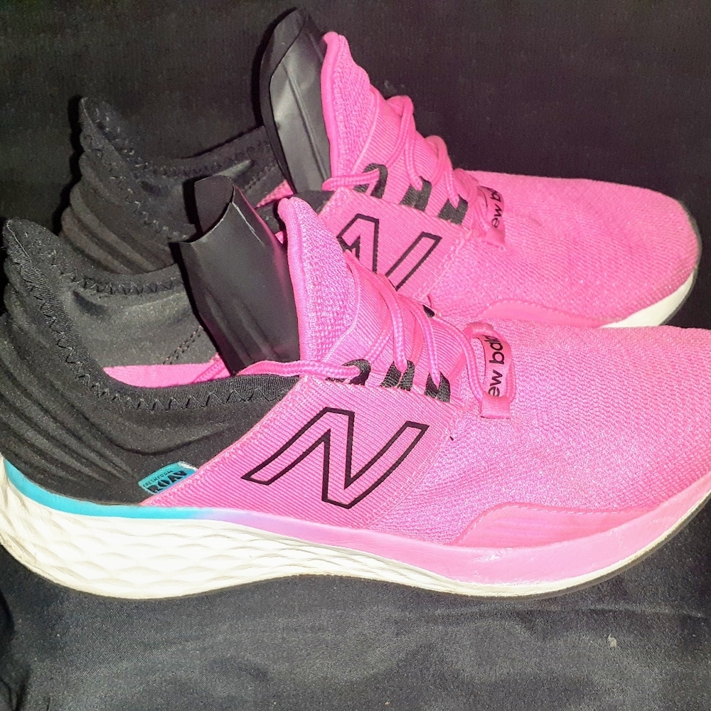 Womans New Balance Fresh Foam Roav Boundaries